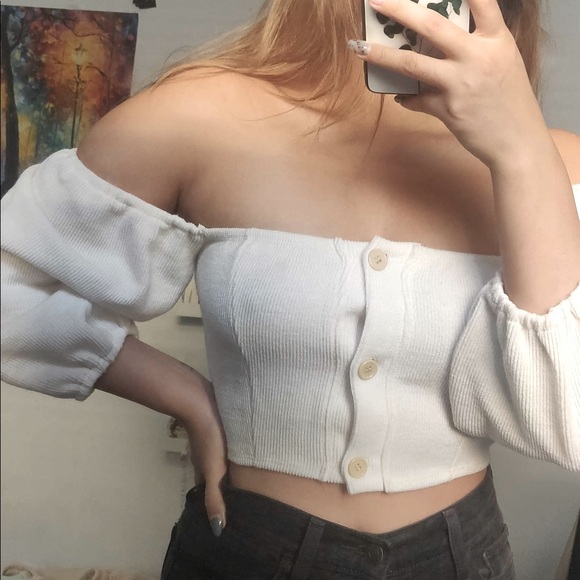 Knit Off the Shoulder Crop Top - Picture 4 of 6